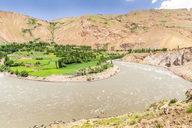 istock Nice view of Pamir in Tajikistan 922652428