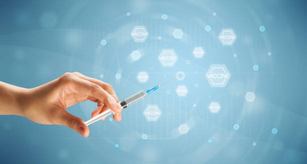 istock Female doctor holding syringe 922666280