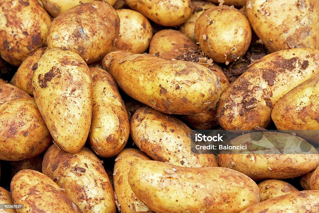 Sale de pommes de terre - Photo de Agriculture libre de droits