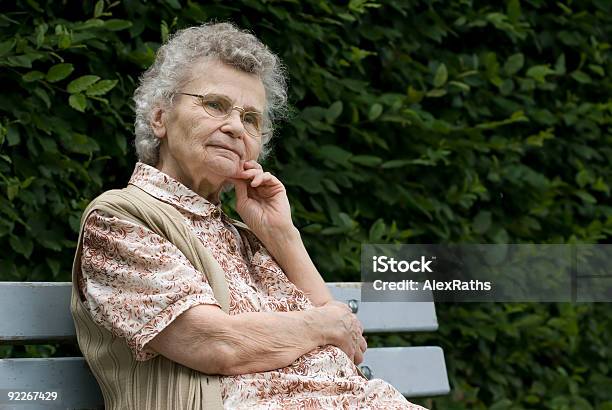 Пожилые Женщины — стоковые фотографии и другие картинки Весёлый - Весёлый, Взрослый, Выражение лица