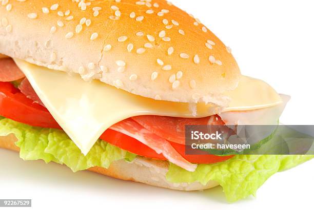 Sandwich Mit Schinken Stockfoto und mehr Bilder von Blatt - Pflanzenbestandteile - Blatt - Pflanzenbestandteile, Brotsorte, Brötchen
