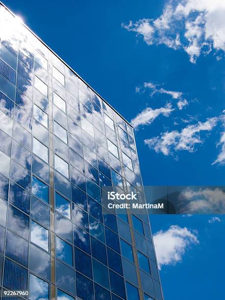 Facciata Con Pannelli Solari - Fotografie stock e altre immagini di Bochum - Bochum, Affari, Architettura