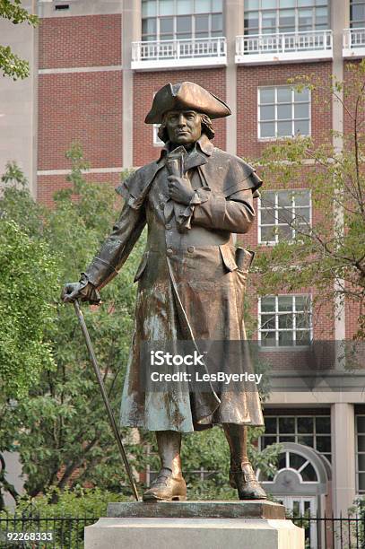 Photo libre de droit de Statue De Colonial banque d'images et plus d'images libres de droit de Philadelphie - Philadelphie, Statue, Bronze - Alliage