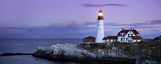 faro de portland - lighthouse landscape maine sea fotografías e imágenes de stock