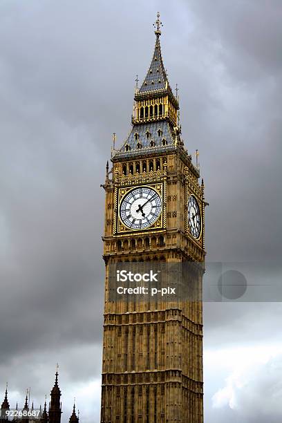 Big Ben Foto de stock y más banco de imágenes de Aguja - Chapitel - Aguja - Chapitel, Aire libre, Arquitectura