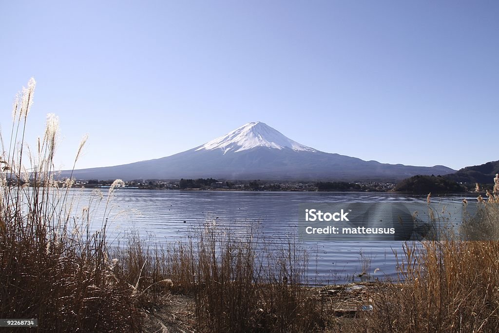 Monte Fuji dal Lago Kawaguchi - Foto stock royalty-free di Ambientazione esterna