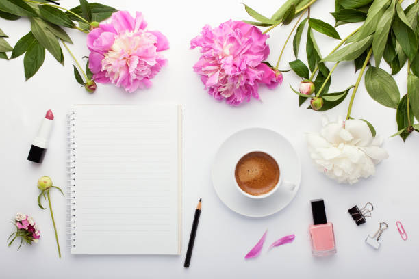istock Flat lay fashion feminine home office workspace. 922691794
