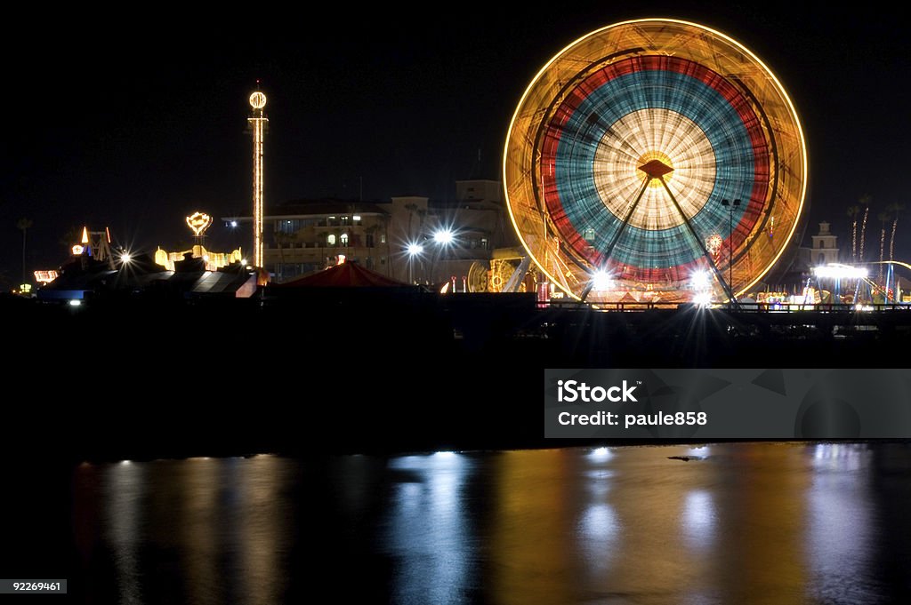 Ferris Wheel reflejo - Foto de stock de Feria agrícola libre de derechos