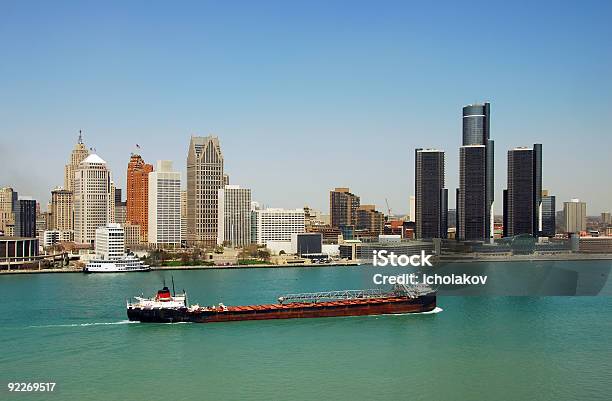 Detroit W Stanie Michigan - zdjęcia stockowe i więcej obrazów Architektura - Architektura, Barka - Statek przemysłowy, Bez ludzi