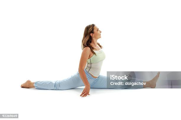 Postura Hanumanasana Mono Foto de stock y más banco de imágenes de Actividades y técnicas de relajación - Actividades y técnicas de relajación, Adulto, Belleza