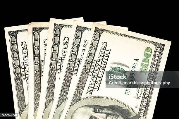 500 Recortar Sobre Negro Foto de stock y más banco de imágenes de Billete de dólar estadounidense - Billete de dólar estadounidense, 500, Símbolo del dólar