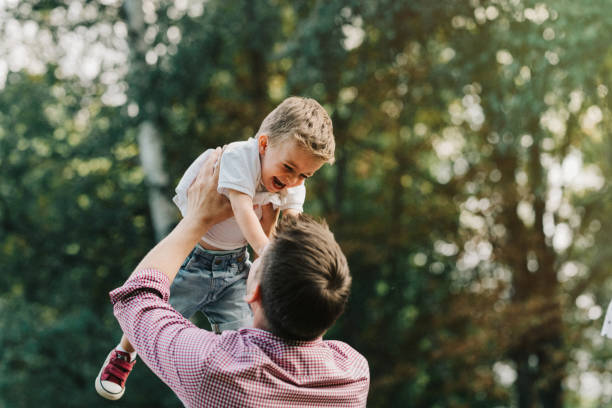 istock Happy family in the park 922713068
