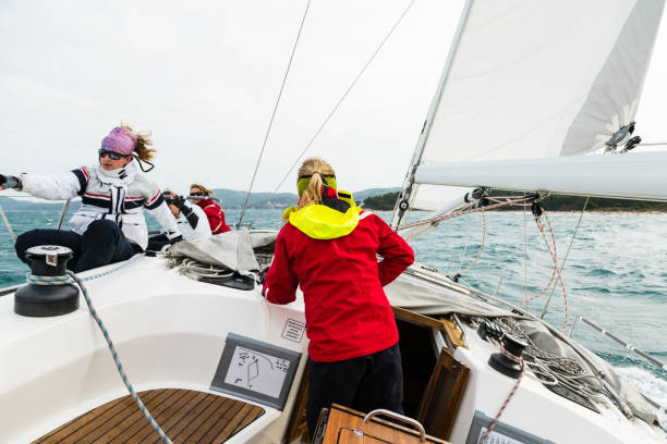 istock Group of People Sailing 922713972