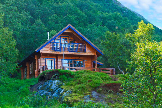 istock eco-friendly house is in the green mountains 922714678