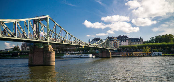 istock Skyline of Frankfurt am Main 922718360