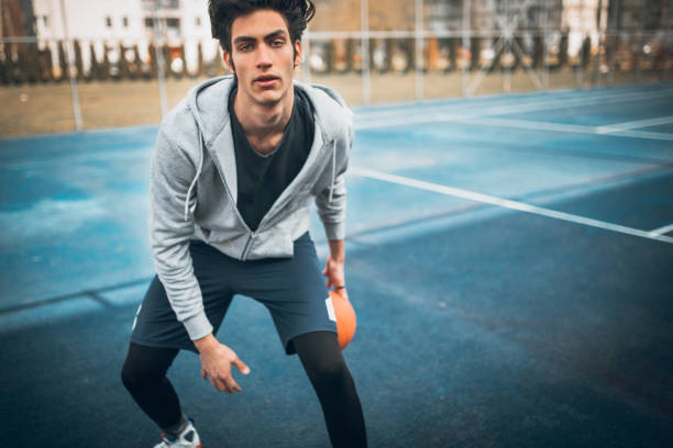 istock Street basketball plyer 922719620