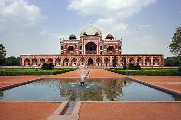 istock Humayun's Tomb in India 92272097