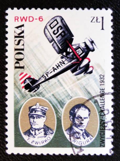 istock Franciszek Zwirko and Stanislaw Wigura, circa 1982 922741554