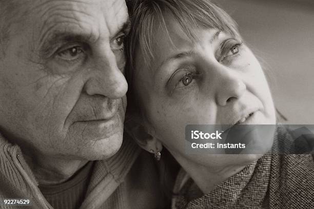 Casal - Fotografias de stock e mais imagens de Processo de Envelhecimento - Processo de Envelhecimento, Antigo, Dividir