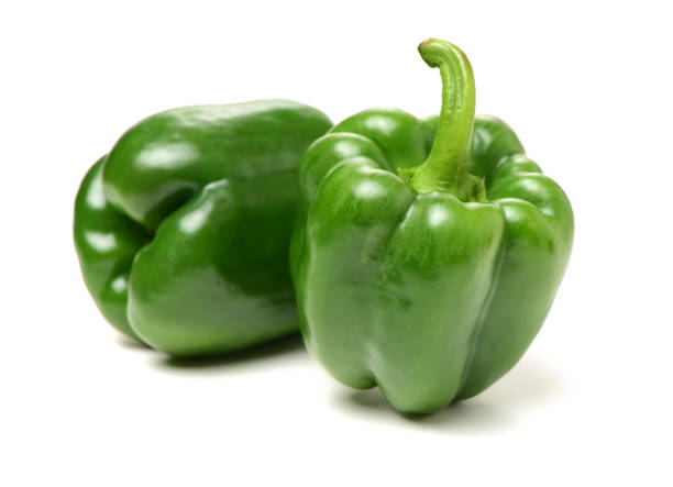흰색 배경의 황록색 peppers - green bell pepper 이미지 뉴스 사진 이미지