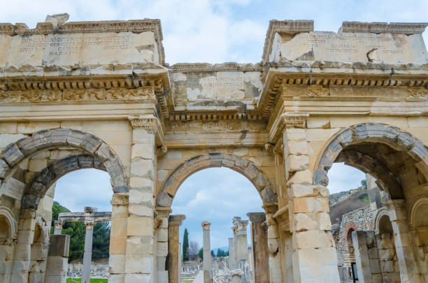 istock Low angle view of The Library of Celsus in Ephesus 922772126