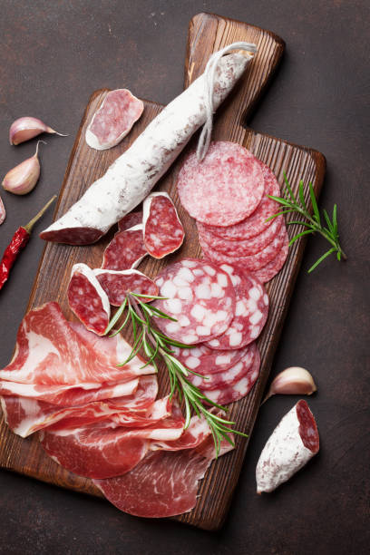 istock Salami, sliced ham, sausage, prosciutto 922784674