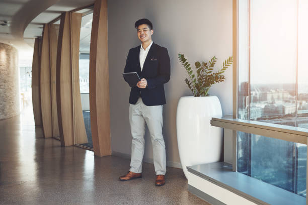 istock Executing business with the smartest of apps 922788032