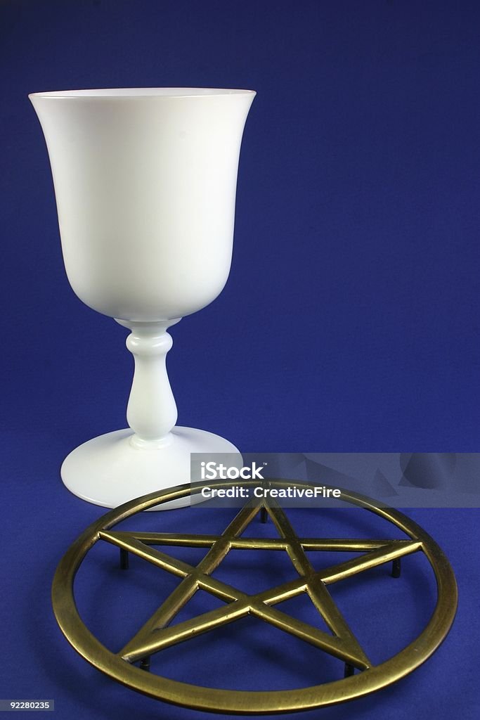 컵 및 Pentacle - 로열티 프리 금-금속 스톡 사진