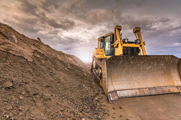istock Excavator on the construction works of a road 922814862