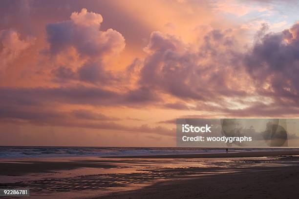 Foto de Nuvem De Cores Do Pôrdosol e mais fotos de stock de Algarve - Algarve, Areia, Beleza natural - Natureza