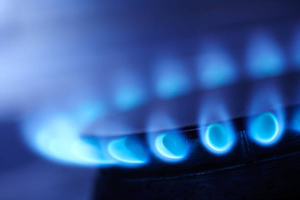 flamme de gaz naturel - flame gas natural gas blue photos et images de collection
