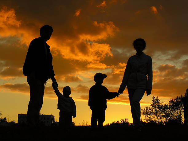 istock family of four sunset 2 92288737