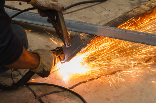 istock Manual Plasma Cutting Machine in Manufacturing Industry. 922889892