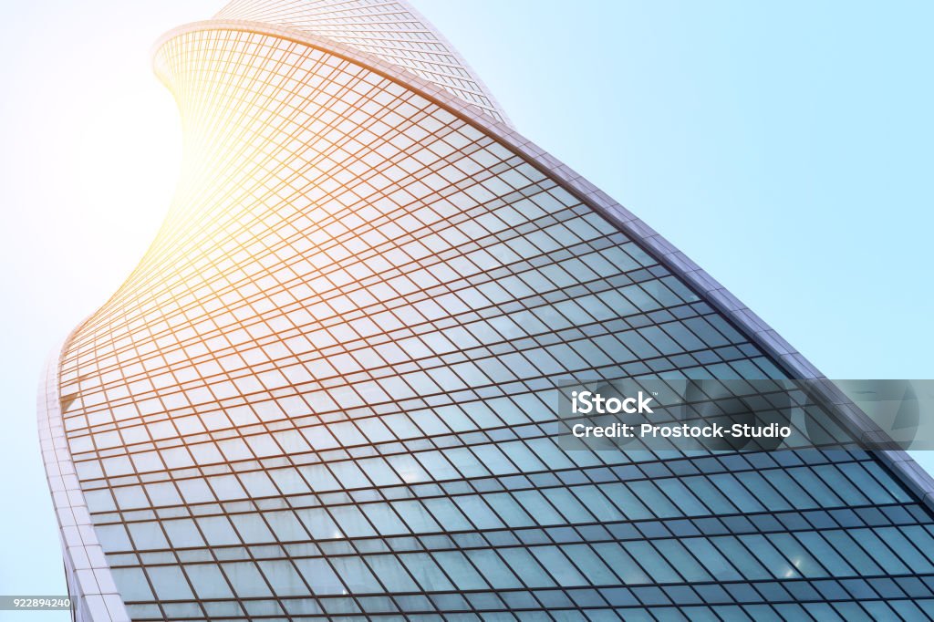 Glas-Fassaden moderner Wolkenkratzer im Geschäftsviertel - Lizenzfrei Architektur Stock-Foto