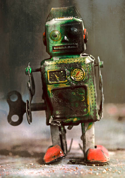 istock beaten up robot toy 922902242