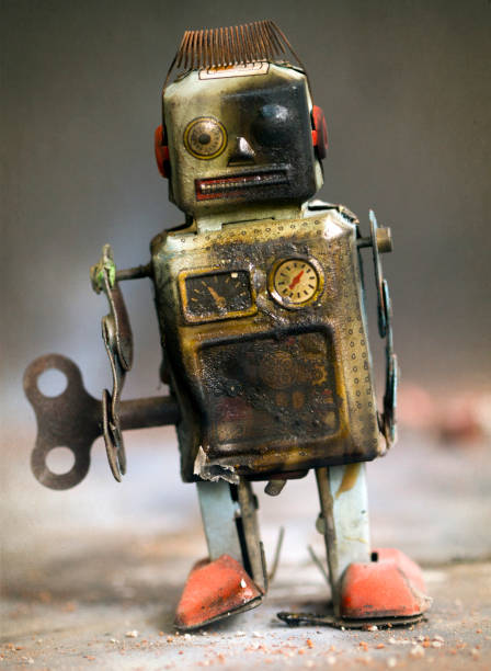 istock beaten up robot toy 922902250