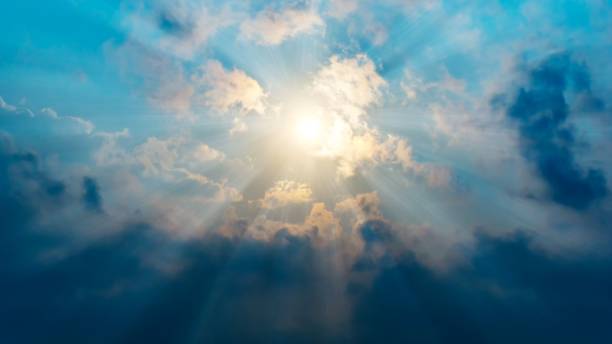 istock Background of the sun on the sky and cloud 922912948