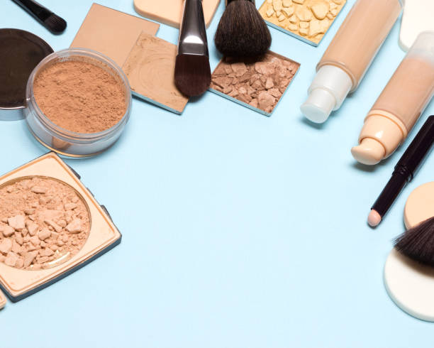 istock Frame of makeup products for creating beautiful skin tone 922946212