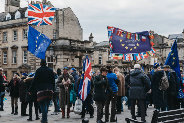 Activists from Bath for Europe, non-party-political Pro-EU group, campaigning in Bath, UK. Activists from Bath for Europe, non-party-political group of volunteers campaigning for the UK to remain at the heart of the European Union, campaigning in Bath, UK. bath abbey stock pictures, royalty-free photos & images