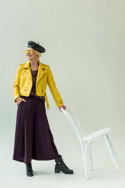 istock fashionable senior woman 922968238
