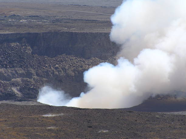 istock Kilauea on Big Island Hawaii 923007480