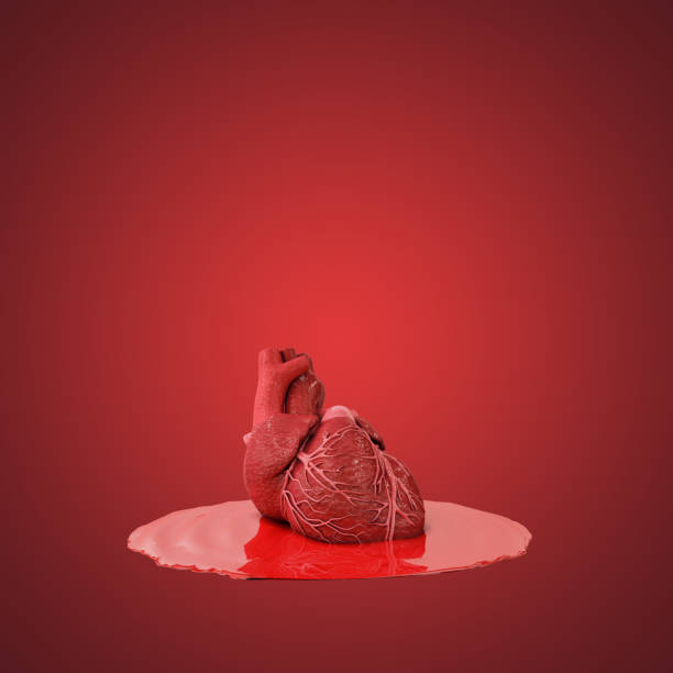 istock Heart Pool of Blood 923079408