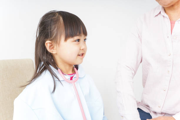 istock Grandmother and granddaughter 923163014
