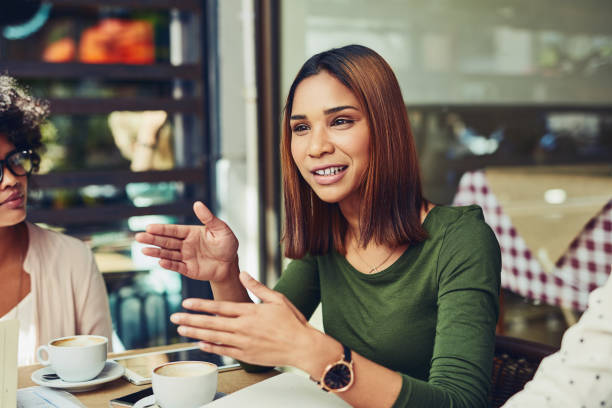 istock Explaining her point of view over the matter 923237900