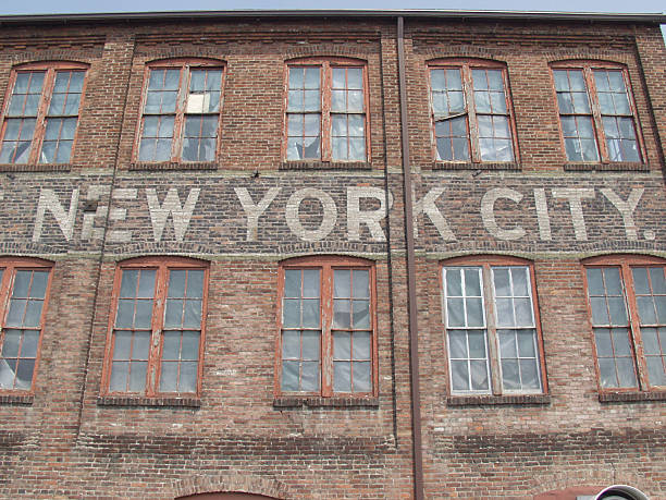 istock Architecture - New York City warehouse 92323796
