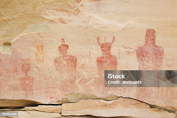 Pictograph 부품군 동굴벽화에 대한 스톡 사진 및 기타 이미지 - 동굴벽화, 북미 원주민 민족, 북미 부족 문화