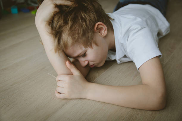 istock sad child, stress and depression 923262986
