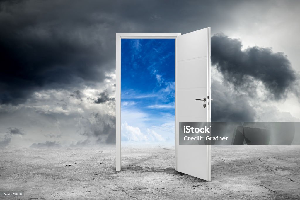 concepto de puerta blanca - Foto de stock de Cambio libre de derechos