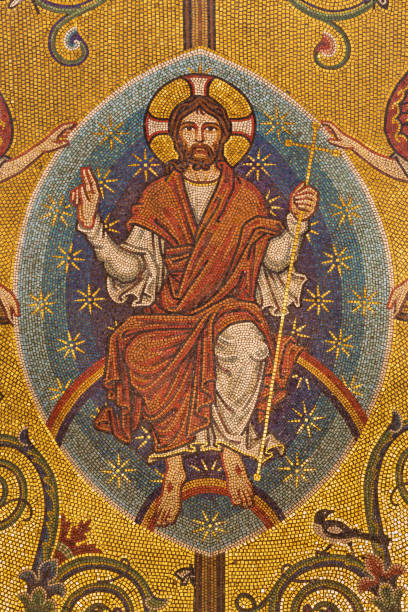 londra - il mosaico di gesù cristo pantokrator nella cattedrale di westminster progettato da john bentley (fine 19. cent.) - pantocratore foto e immagini stock