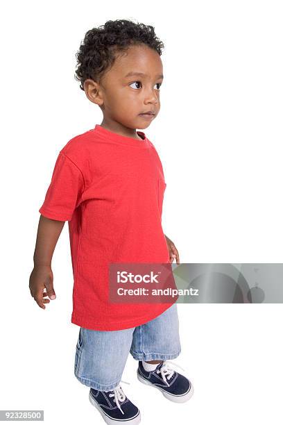 Ragazzino - Fotografie stock e altre immagini di Bambino piccolo - Bambino piccolo, Scontornabile, Bebé